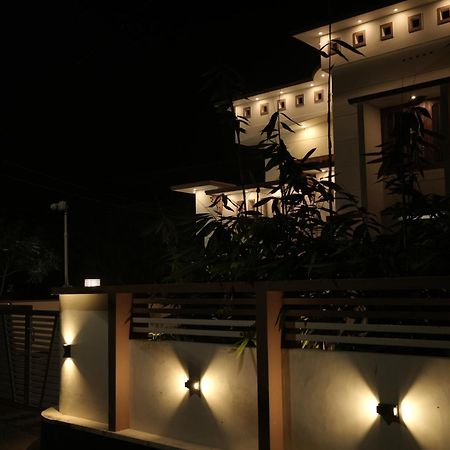 Apartamento Skylounge Residency Thiruvananthapuram Exterior foto