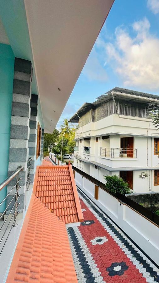 Apartamento Skylounge Residency Thiruvananthapuram Exterior foto